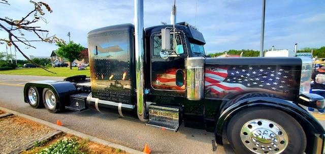 American Flag Truck.jpg